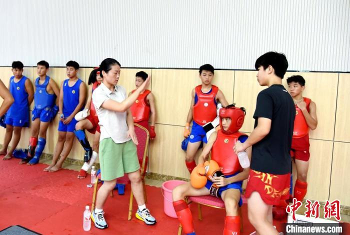 全国多地散打队员汇聚江苏沛县开展实战化交流