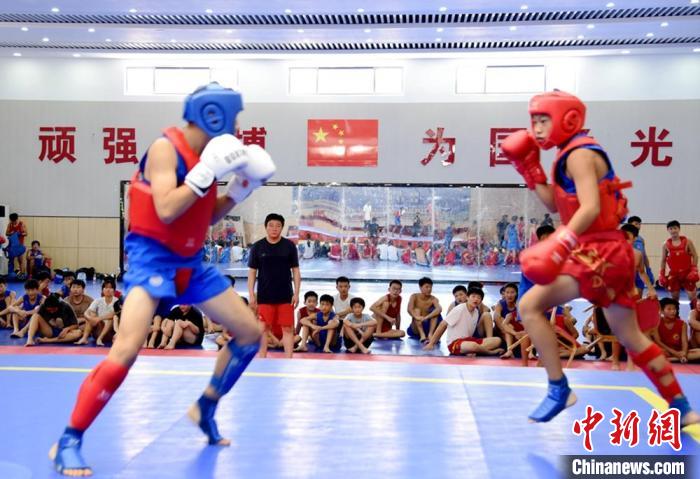 全国多地散打队员汇聚江苏沛县开展实战化交流