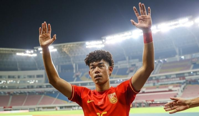 何小珂将赴苏超联赛发展引热议