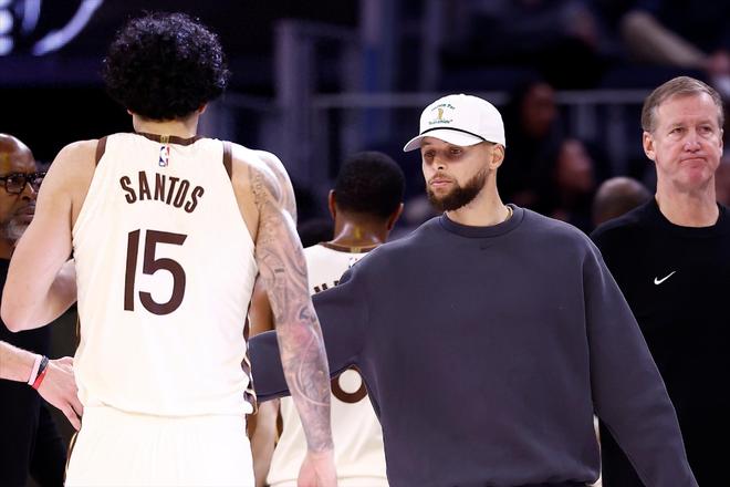 残阵勇士21分大逆转惨遭尼克斯逆转 伤病潮下仍