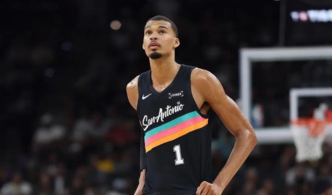 掘金客场力克马刺 西部排名格局生变